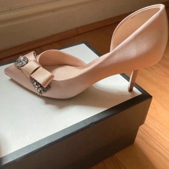 Aldo Nude Heels with Decorative Bow - Picture 4 of 4
